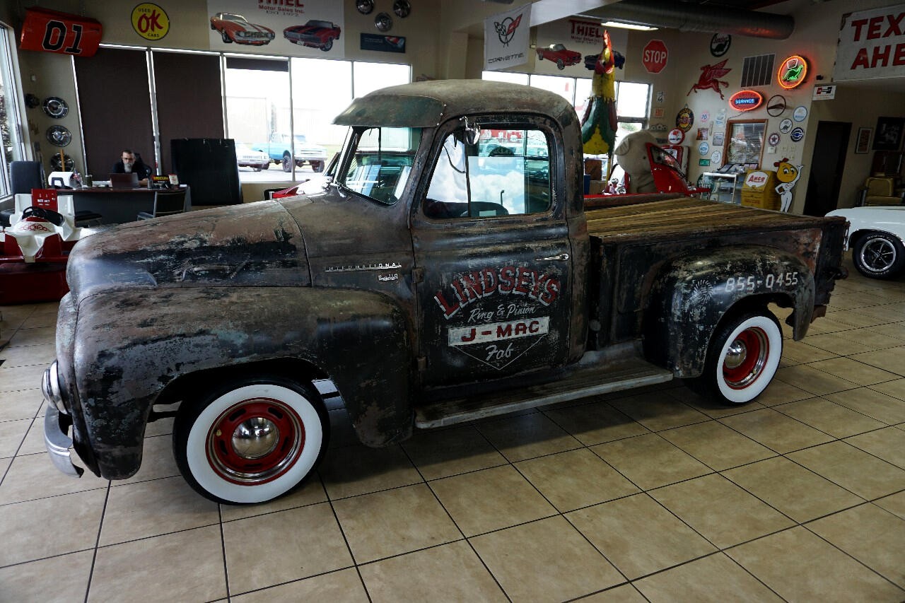 International-1955-Classic-Car-3