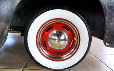 International-1955-Classic-Car-32