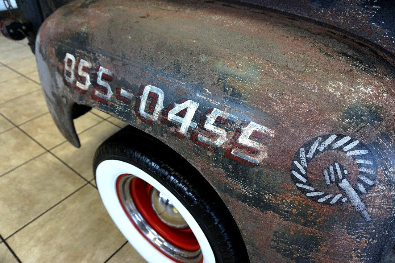 International-1955-Classic-Car-34