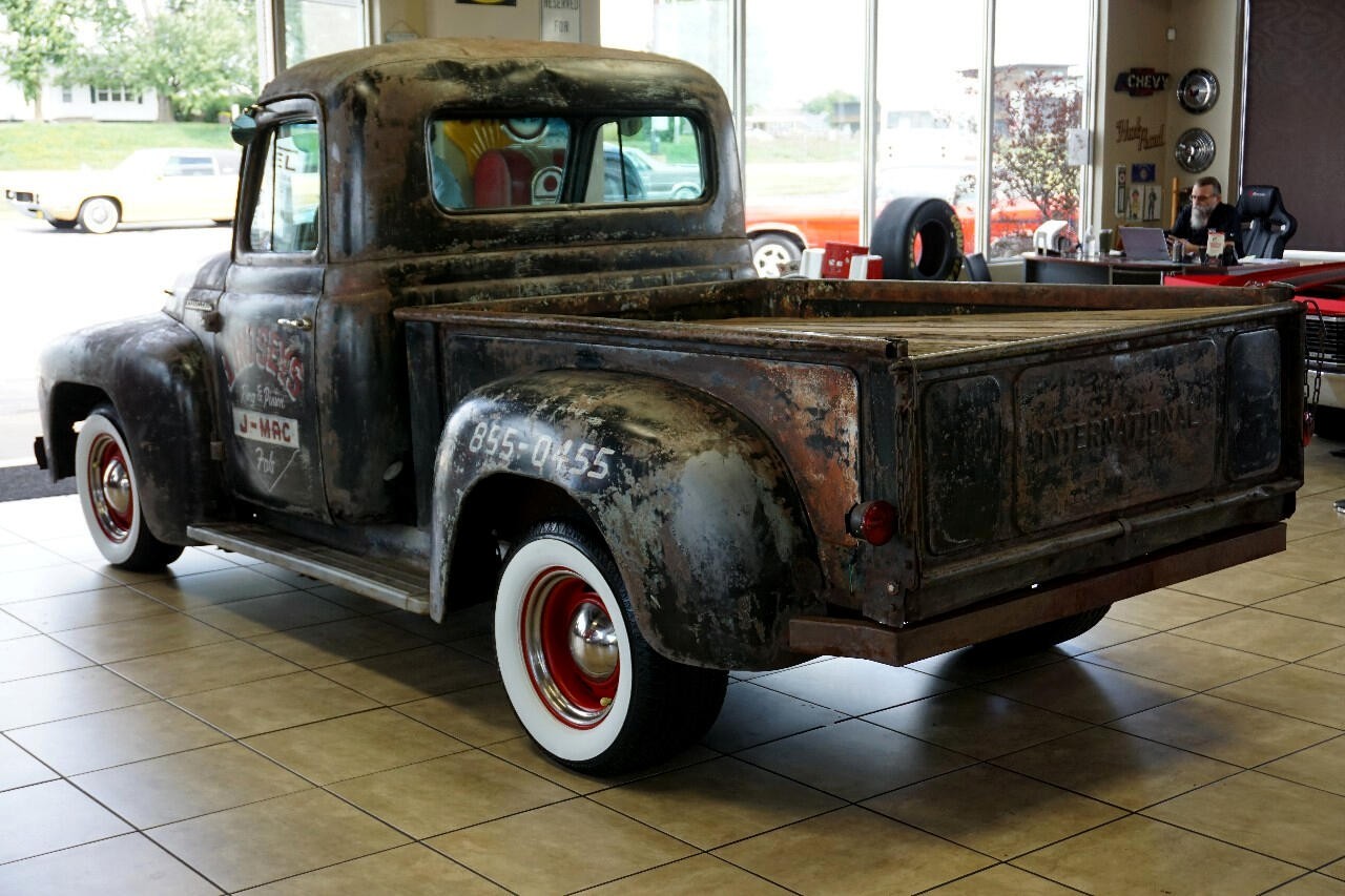 International-1955-Classic-Car-5