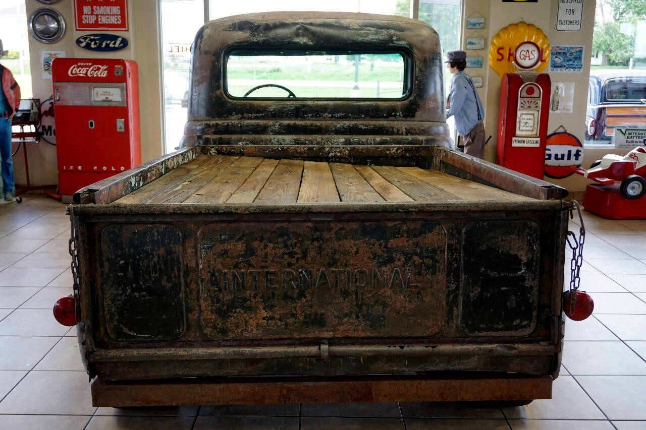 International-1955-Classic-Car-6