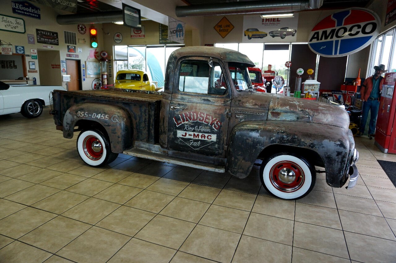 International-1955-Classic-Car-9