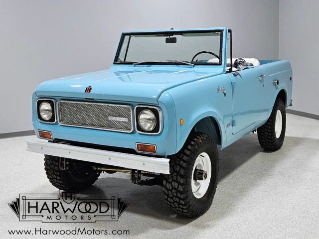 International-1970-SUV-2