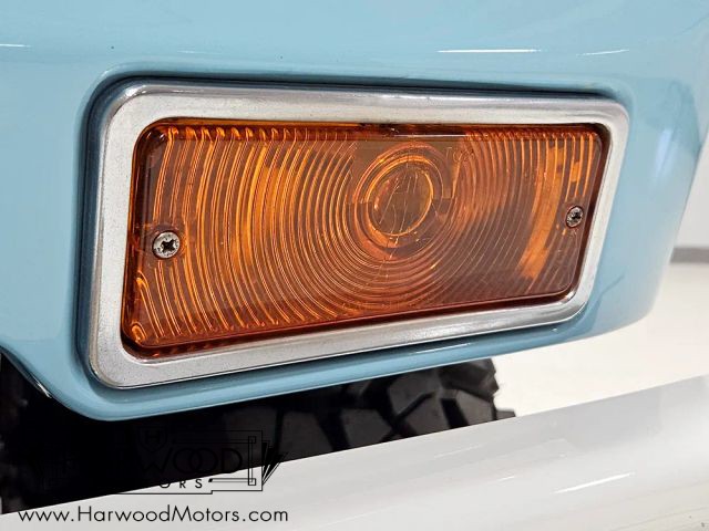 International-1970-SUV-25