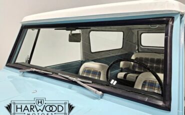 International-1970-SUV-31