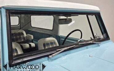 International-1970-SUV-32