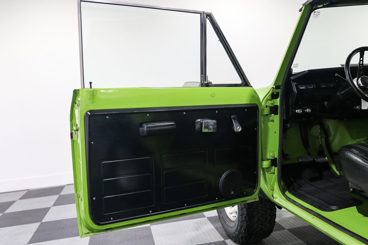 International-1972-SUV-10