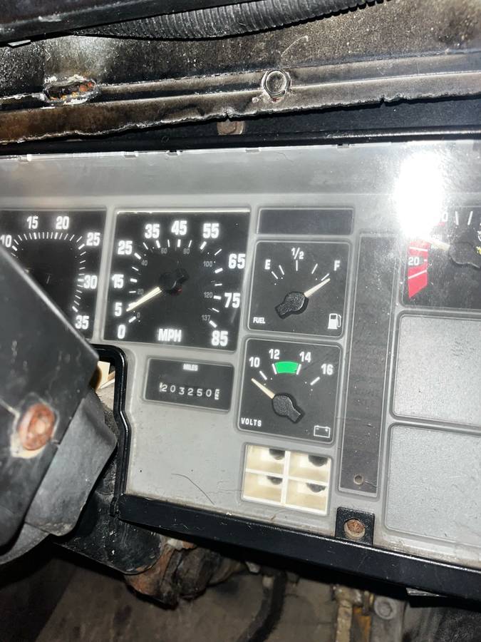 International-3800-diesel-1994-custom-5