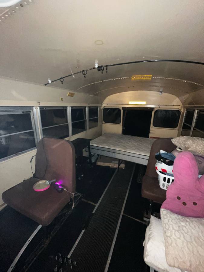 International-3800-diesel-1994-custom-8