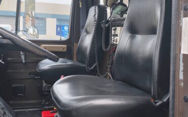 International-4900-diesel-1990-white-8