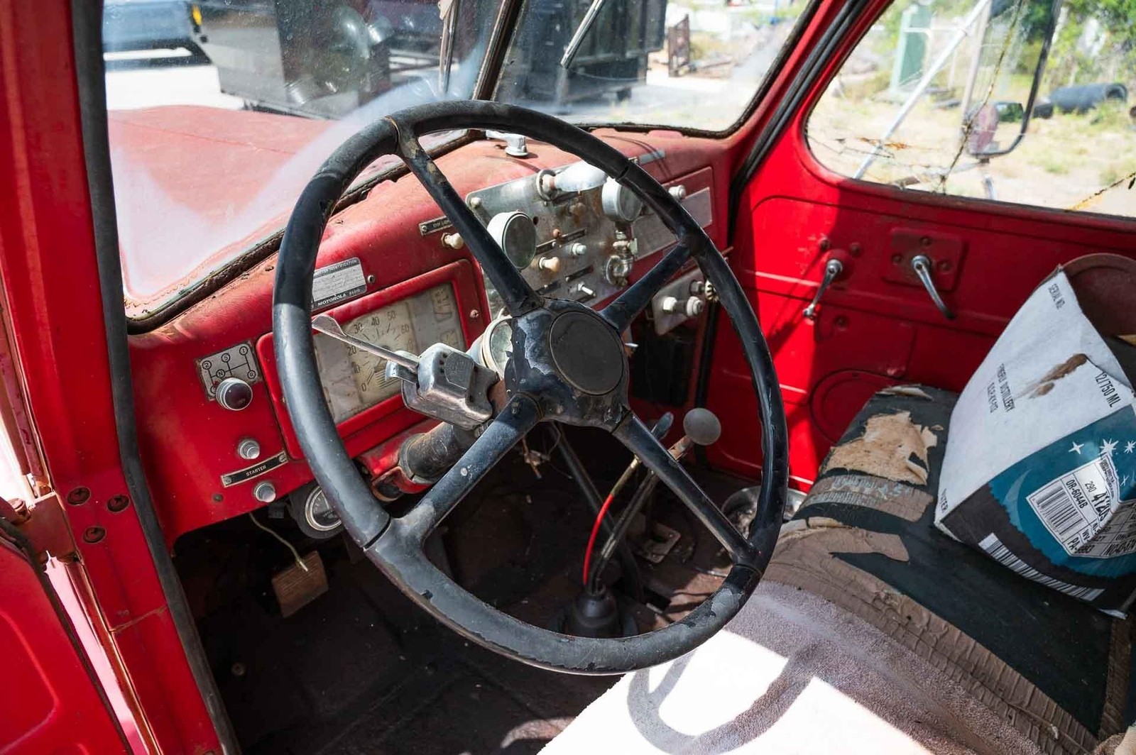 International-Fire-Truck-1951-2-Door-10
