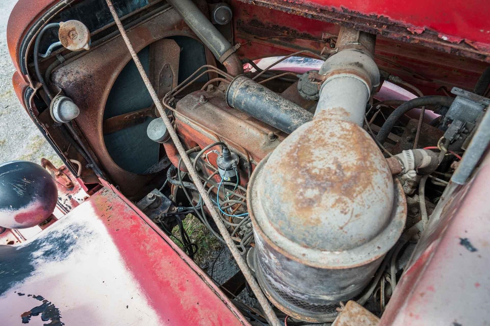 International-Fire-Truck-1951-2-Door-15