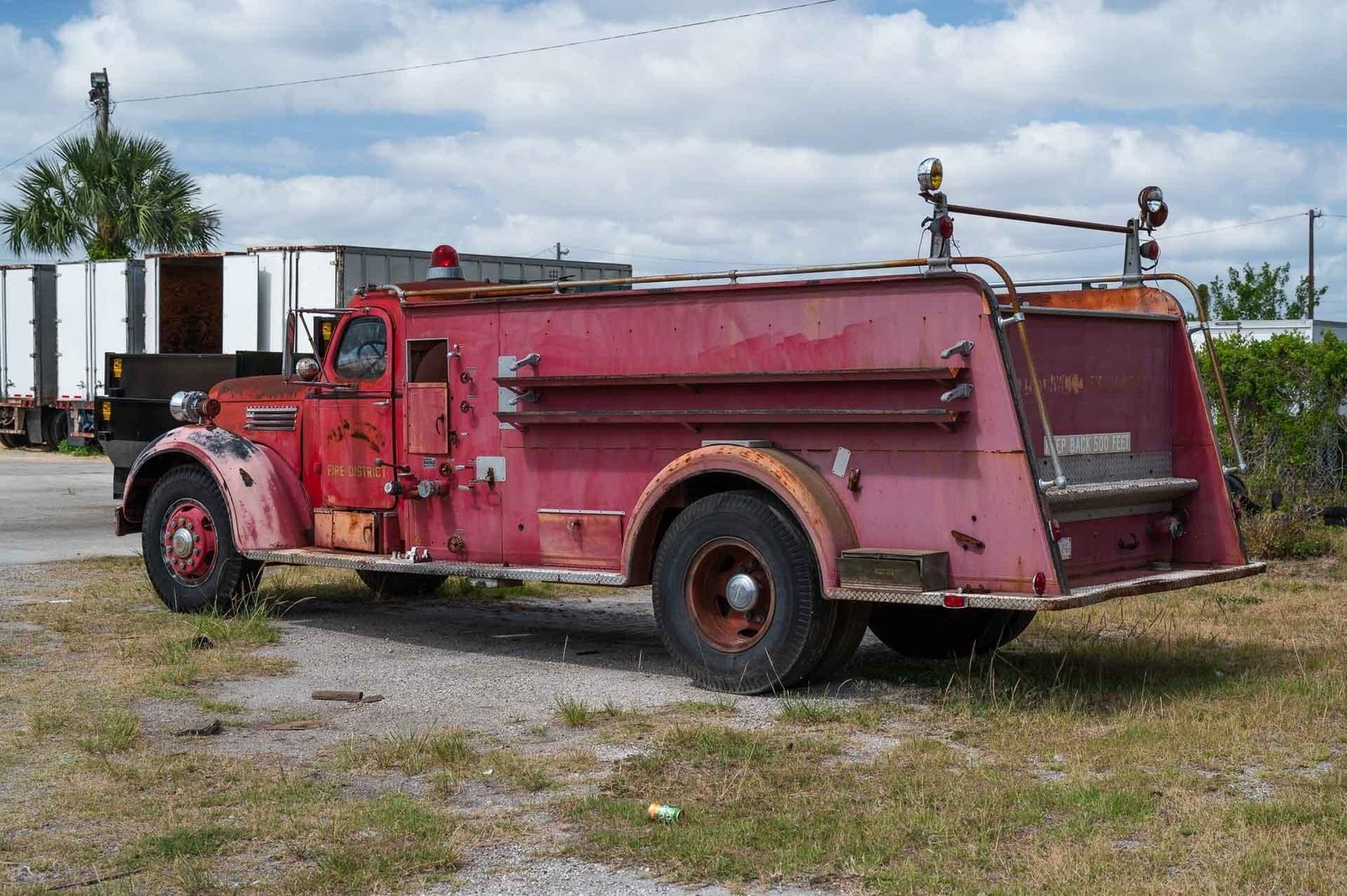 International-Fire-Truck-1951-2-Door-19