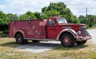 International-Fire-Truck-1951-2-Door-23