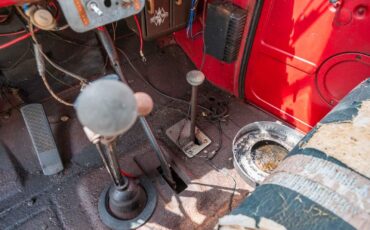 International-Fire-Truck-1951-2-Door-32