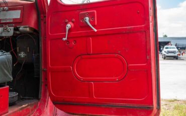 International-Fire-Truck-1951-2-Door-35