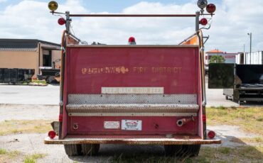 International-Fire-Truck-1951-2-Door-4