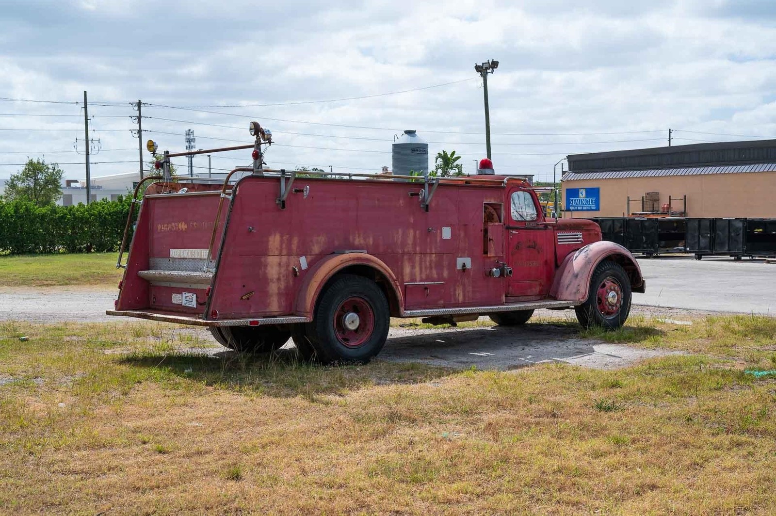 International-Fire-Truck-1951-2-Door-5