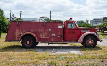 International-Fire-Truck-1951-2-Door-6