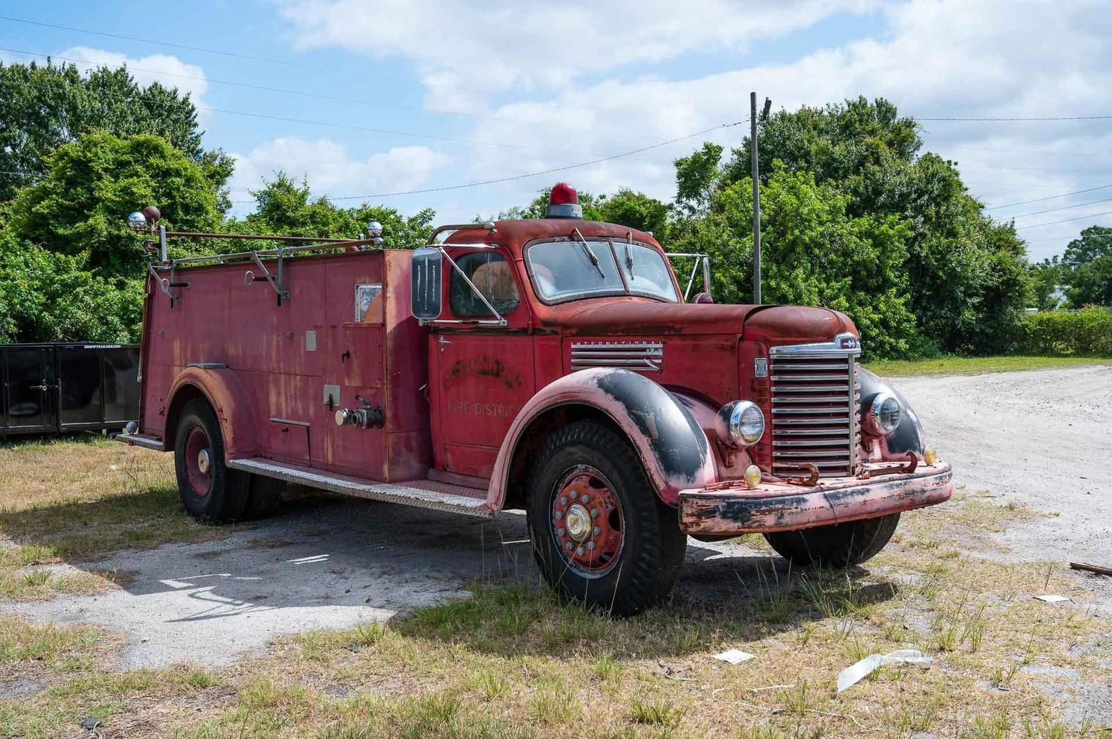 International-Fire-Truck-1951-2-Door-8