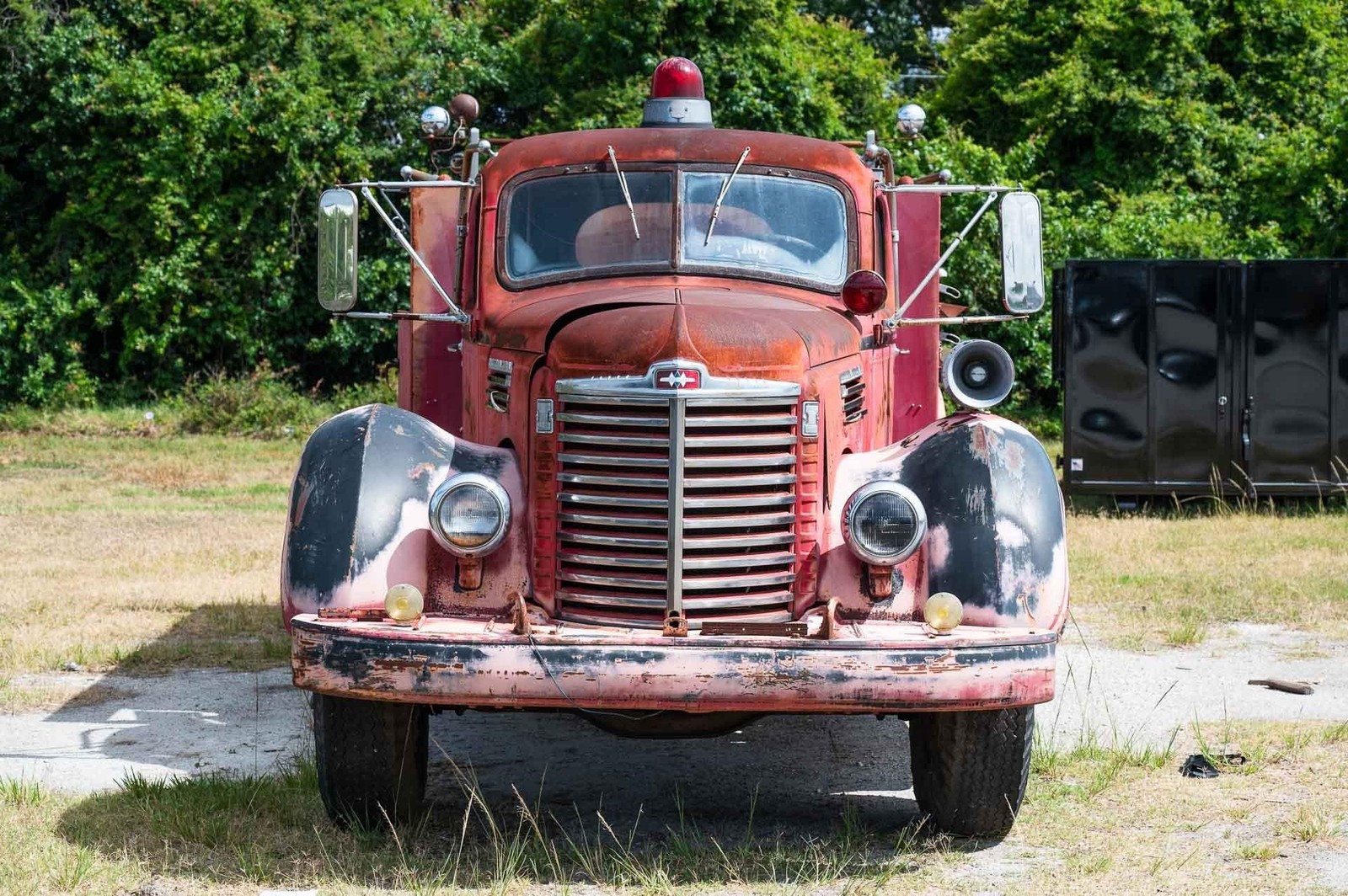 International-Fire-Truck-1951-2-Door-9