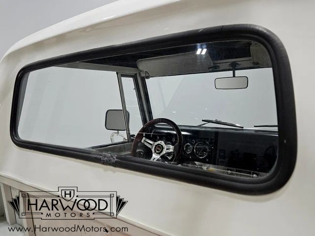 International-Harvester-Scout-1967-Pickup-26