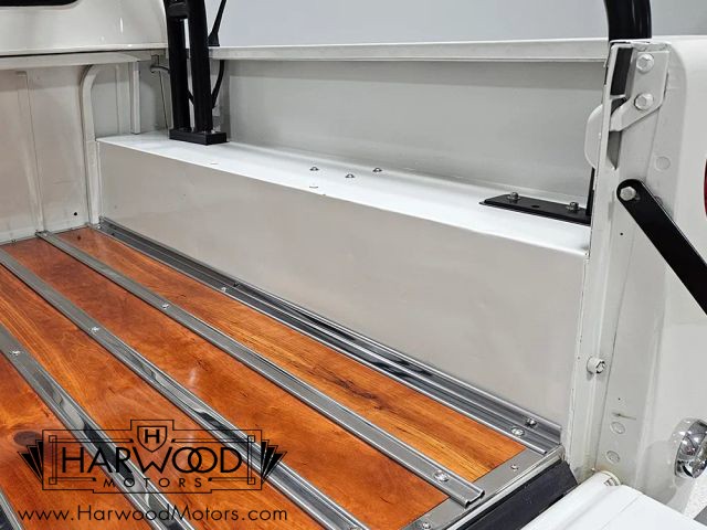 International-Harvester-Scout-1967-Pickup-32