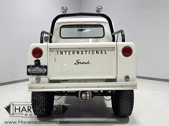 International-Harvester-Scout-1967-Pickup-4
