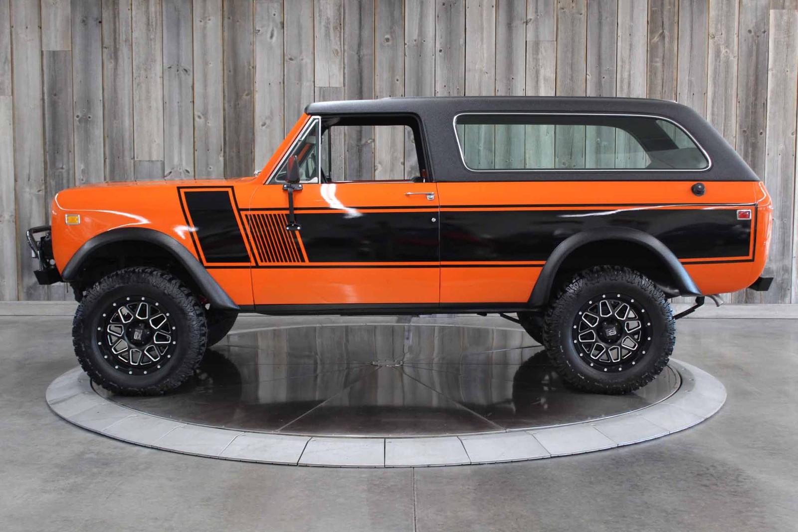 International-Harvester-Scout-1976-Traveler-1
