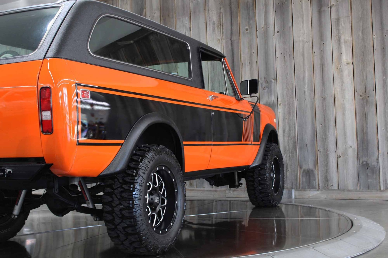 International-Harvester-Scout-1976-Traveler-12