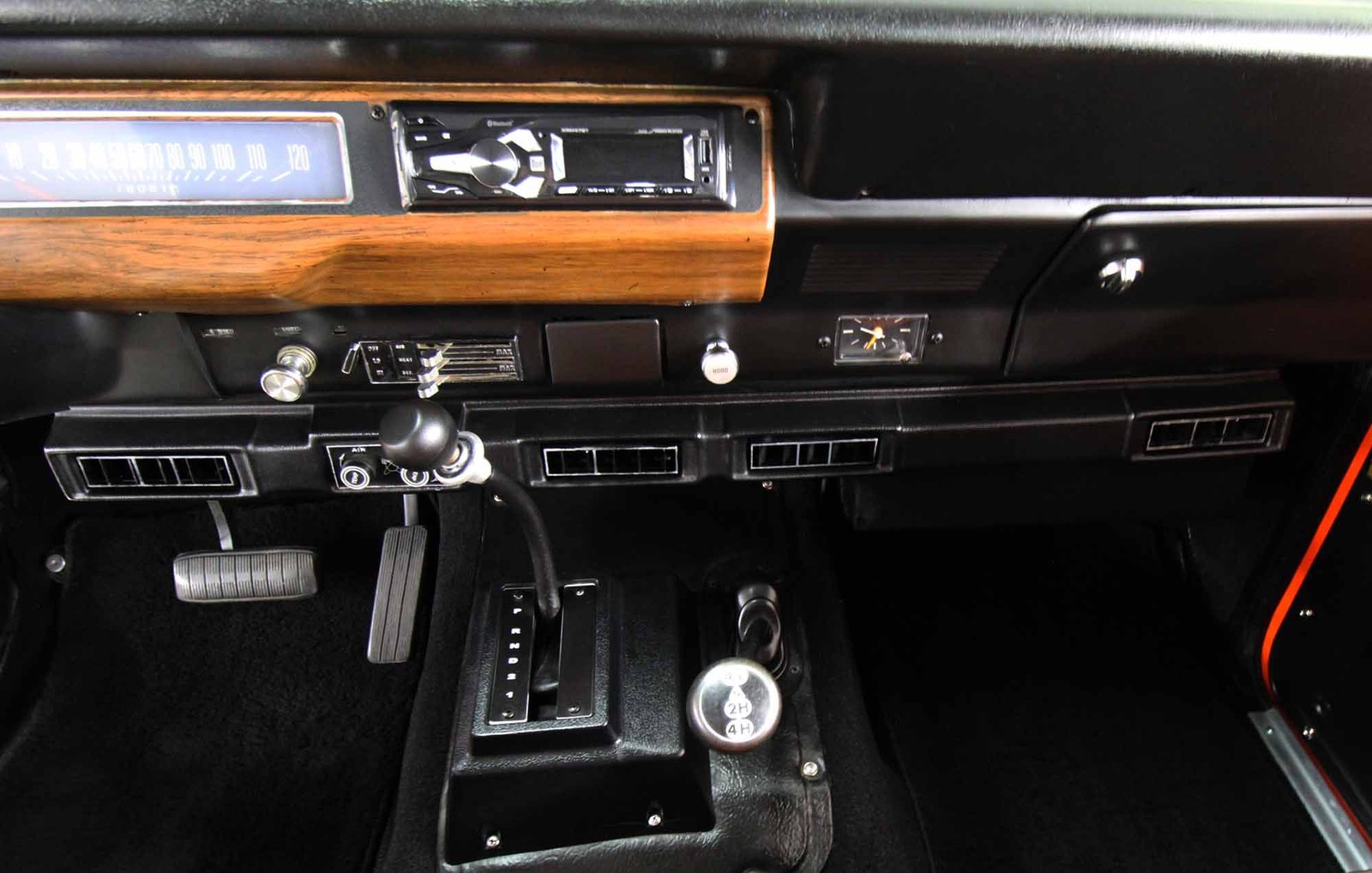 International-Harvester-Scout-1976-Traveler-30