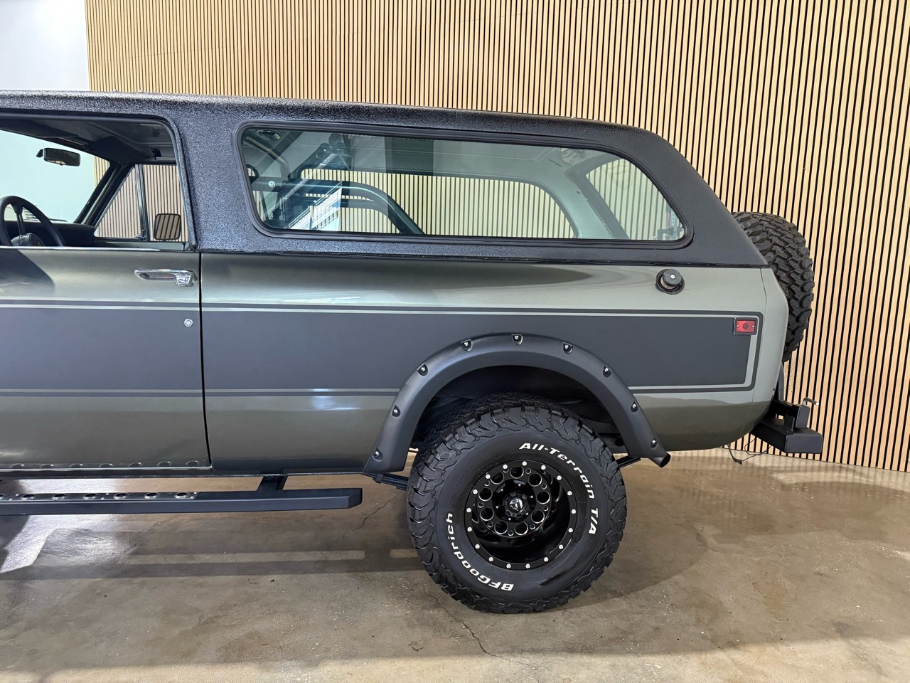 International-Scout-II-1977-SUV-28