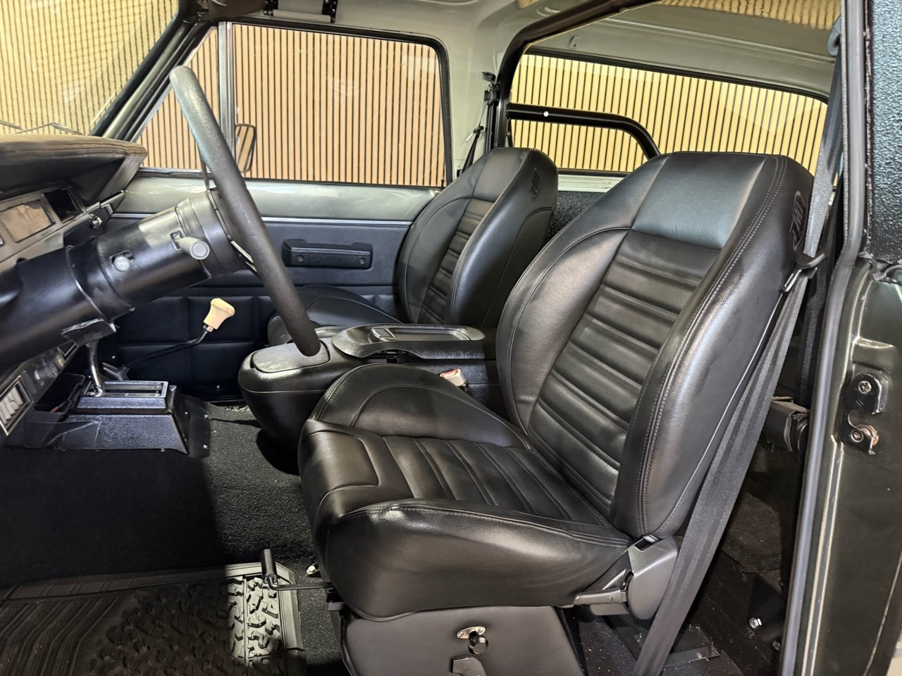 International-Scout-II-1977-SUV-33