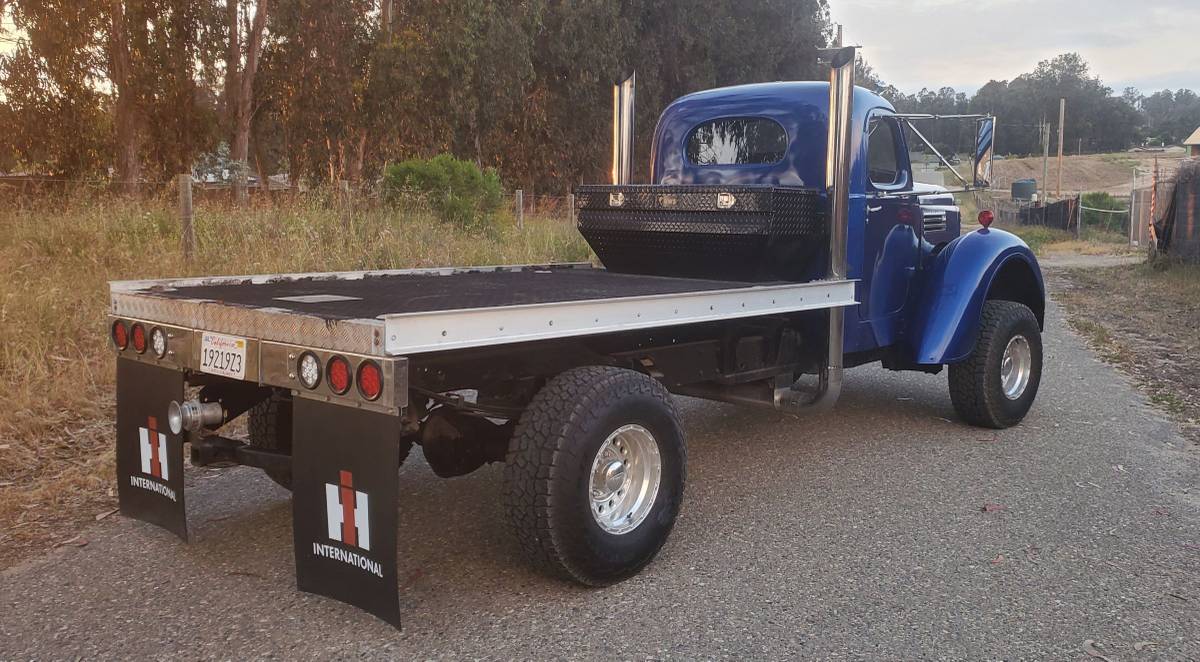 International-diesel-1947-blue-3