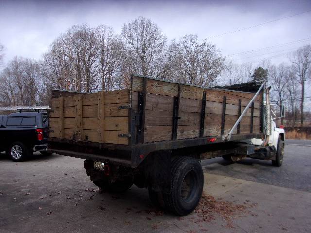 International-diesel-1987-white-3