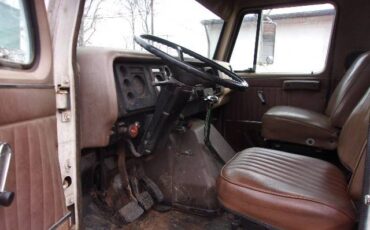 International-diesel-1987-white-6