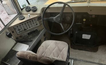 International-dt466-diesel-1989-yellow-1