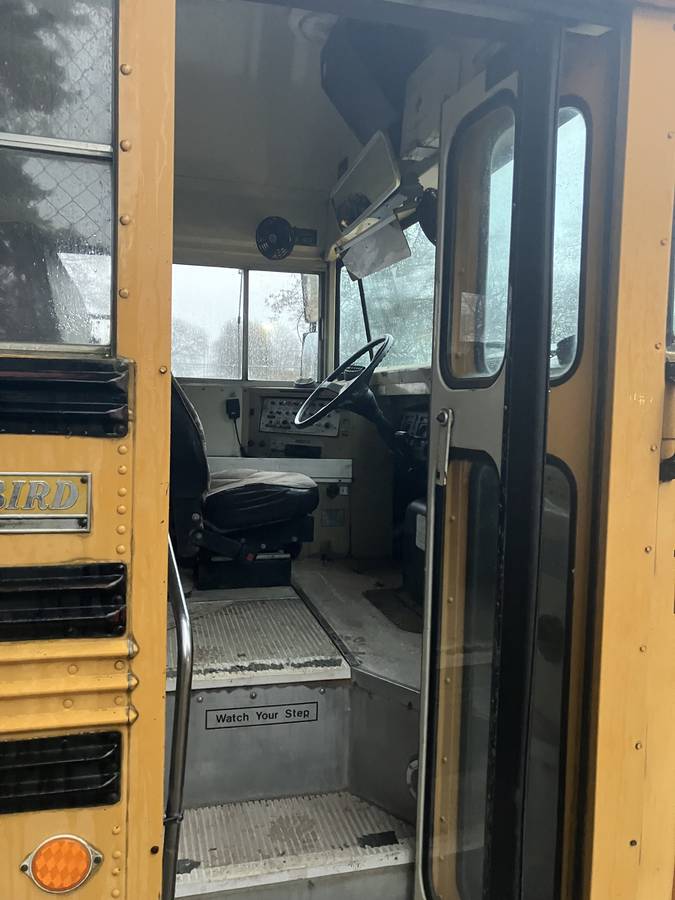 International-dt466-diesel-1989-yellow-2