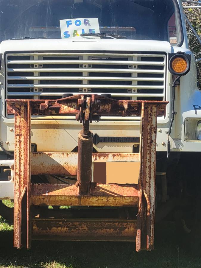 International-flatbed-diesel-1994-white-4