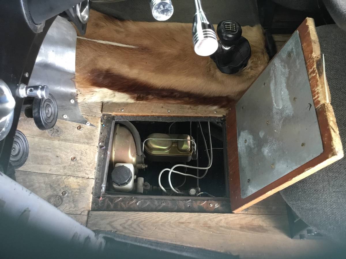 International-harvester-pu-1934-silver-6