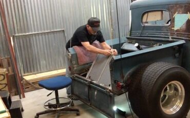 International-harvester-pu-1934-silver-8