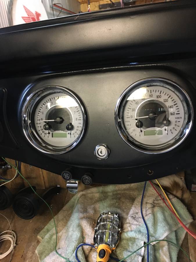 International-harvester-pu-1934-silver-9