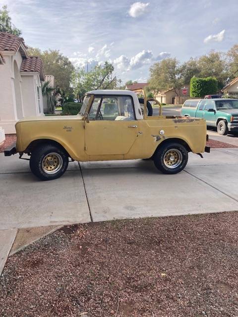 International-scout-1966-yellow-5
