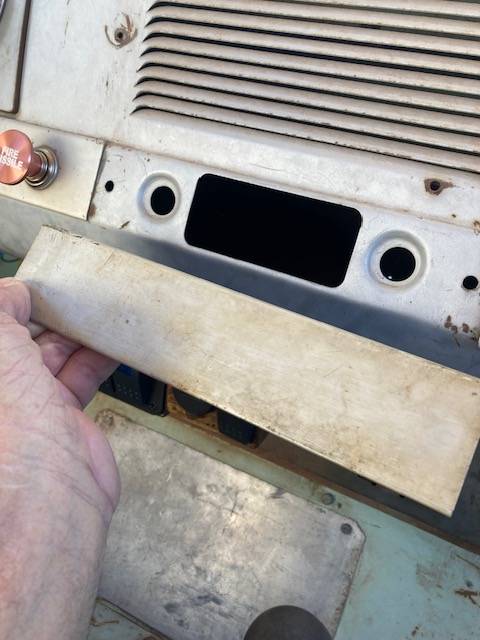 International-scout-1966-yellow-7