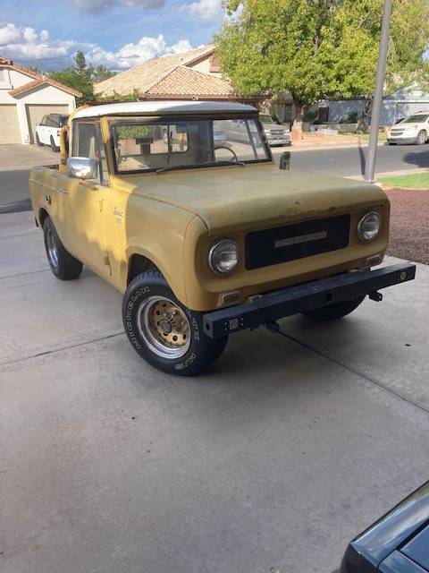 International-scout-1966-yellow-8