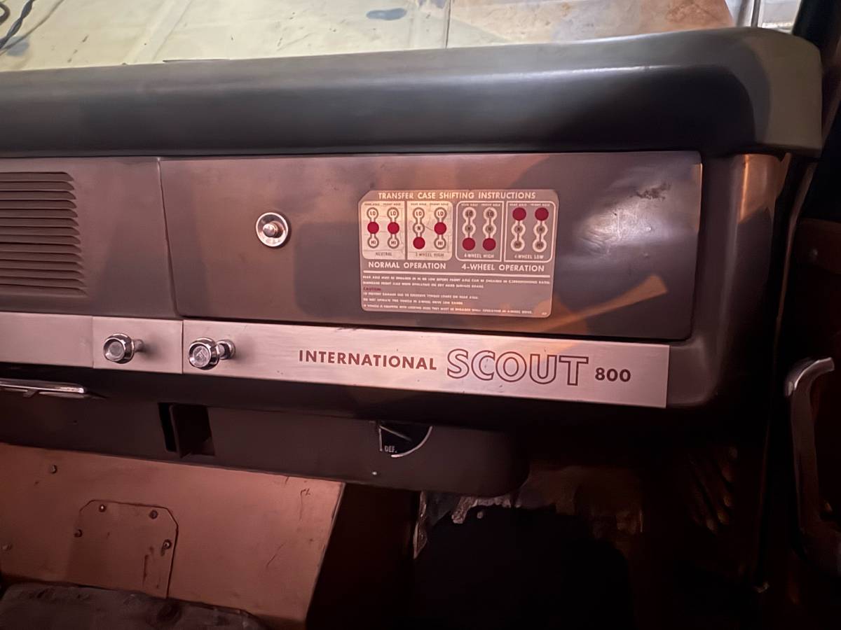 International-scout-1968-brown-12