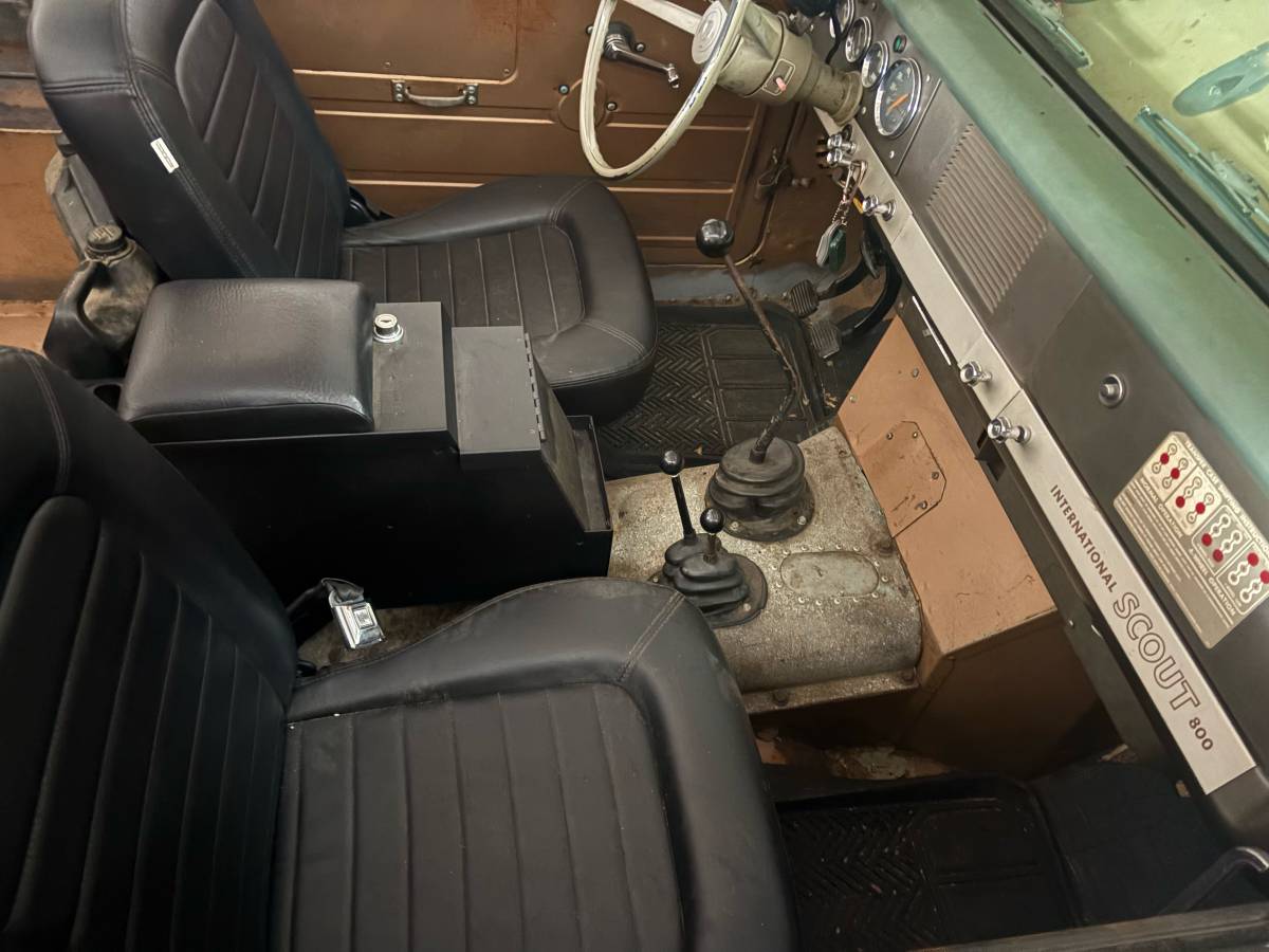 International-scout-1968-brown-17