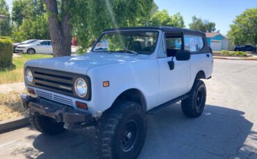 International-scout-2-1972-grey-2