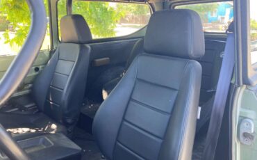 International-scout-2-1972-grey-4