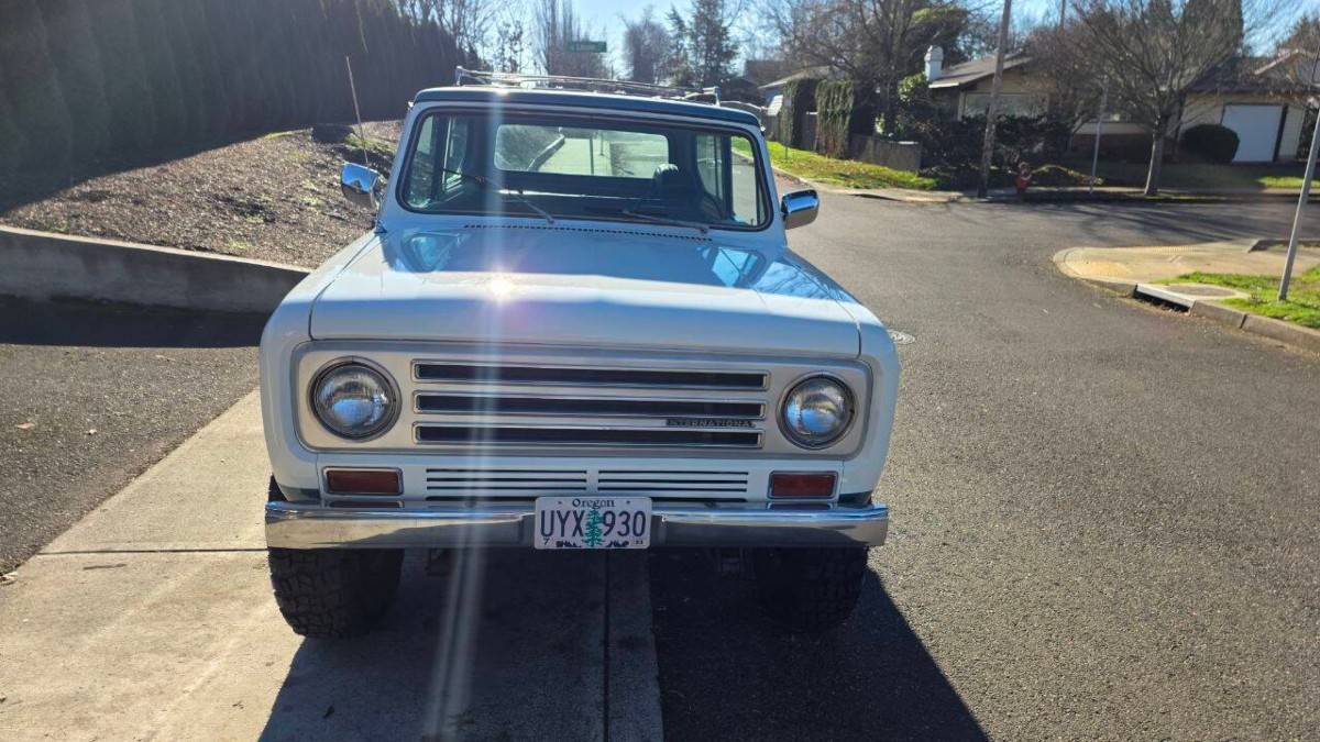 International-scout-ii-factory-1972-white-1